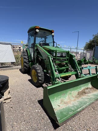 Image of John Deere 4052R equipment image 2