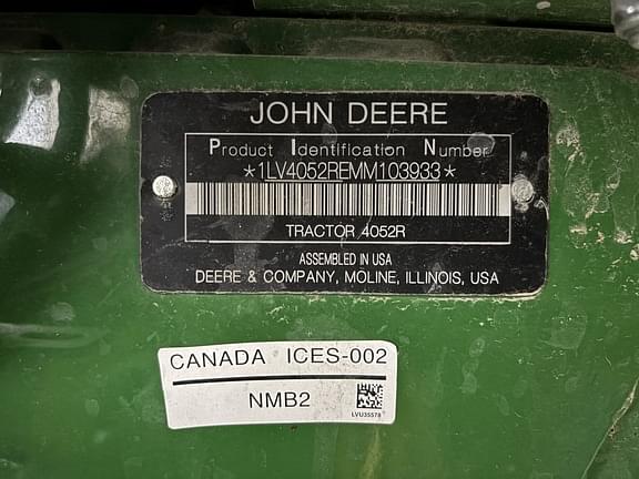 Image of John Deere 4052R equipment image 3