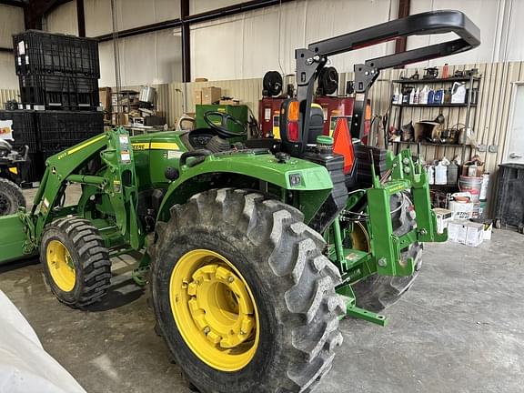 Image of John Deere 4052R equipment image 2