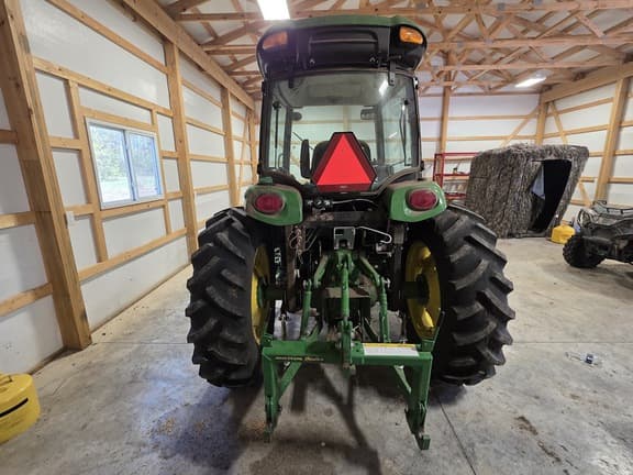 Image of John Deere 4052R equipment image 2