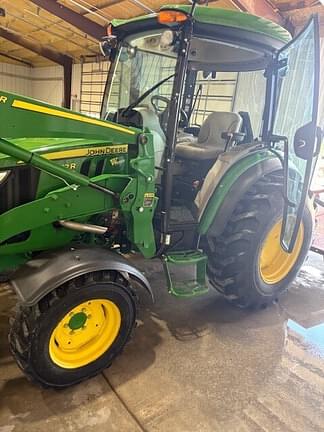 Image of John Deere 4052R equipment image 3