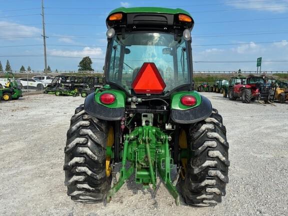 Image of John Deere 4052R equipment image 4