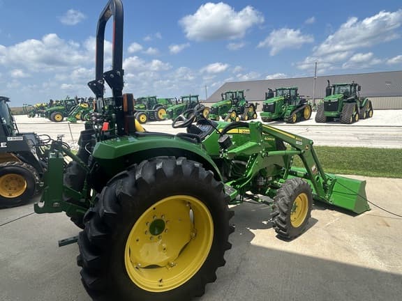 Image of John Deere 4066M equipment image 2