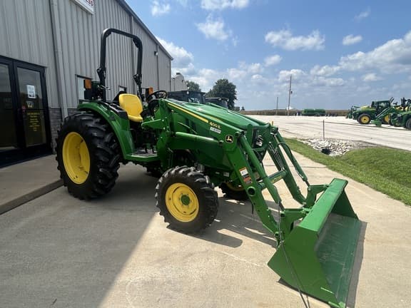 Image of John Deere 4066M equipment image 4