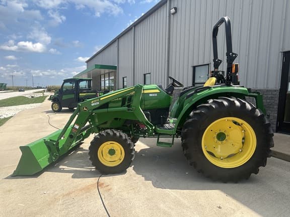 Image of John Deere 4066M equipment image 1