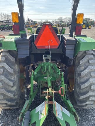 Image of John Deere 4066M equipment image 3