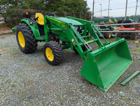 Main image John Deere 4066M