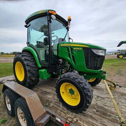 Image of John Deere 4066R equipment image 1