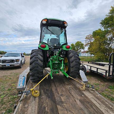 Image of John Deere 4066R equipment image 3