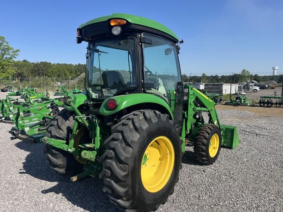 Image of John Deere 4066R equipment image 1