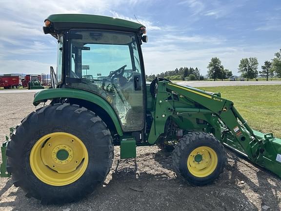 Image of John Deere 4066R equipment image 3