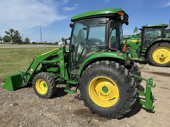 Image of John Deere 4066R equipment image 1