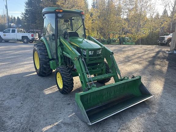 Image of John Deere 4066R equipment image 3