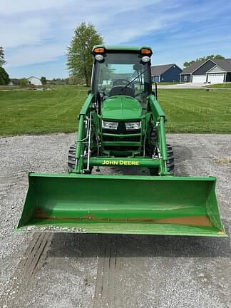 Image of John Deere 4066R equipment image 2