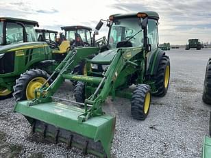 Main image John Deere 4066R