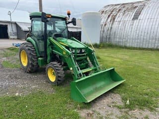 Image of John Deere 4066R equipment image 2
