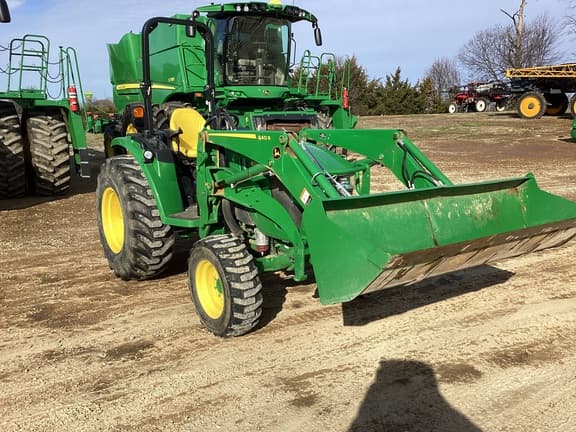 Image of John Deere 4066R equipment image 3