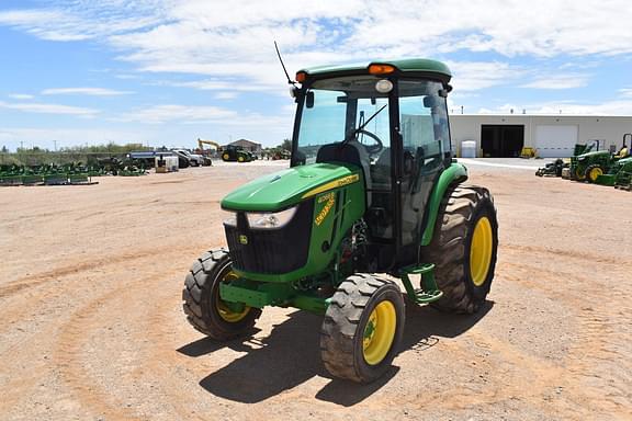 Image of John Deere 4066R equipment image 4