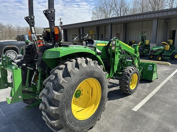 Image of John Deere 4066R equipment image 3
