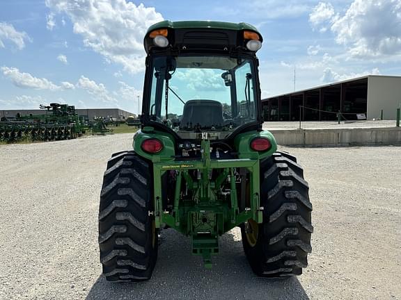 Image of John Deere 4066R equipment image 3