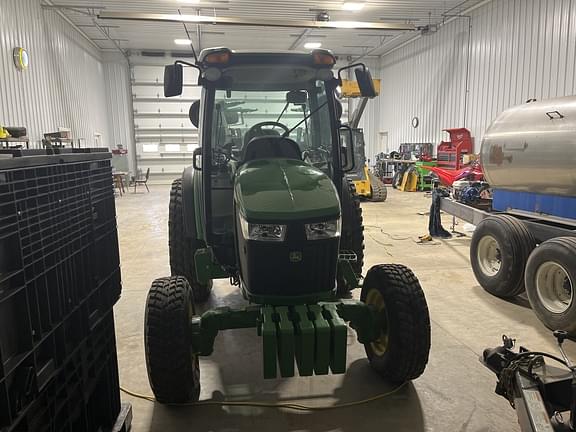 Image of John Deere 4066R equipment image 1