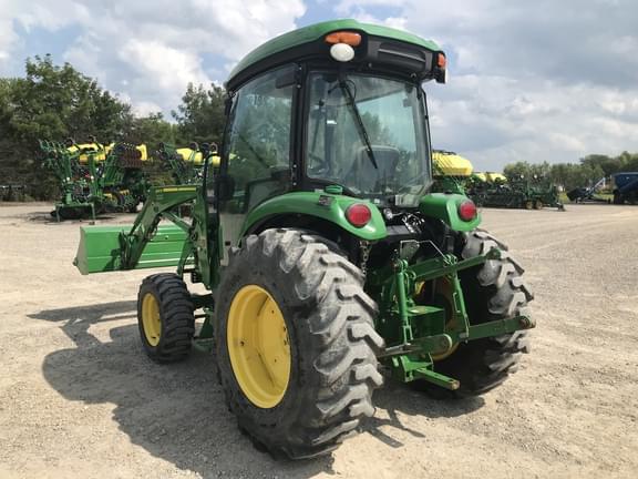 Image of John Deere 4066R equipment image 3