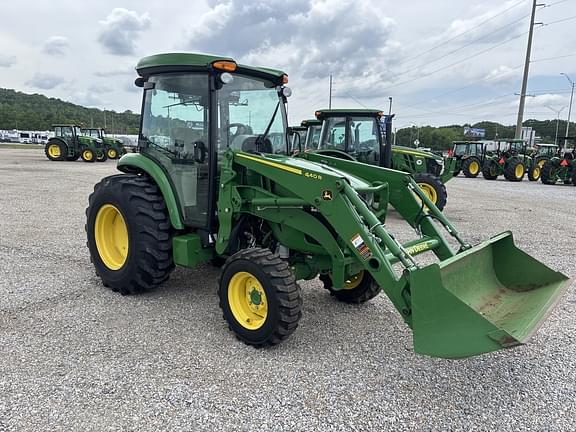 Image of John Deere 4066R equipment image 1