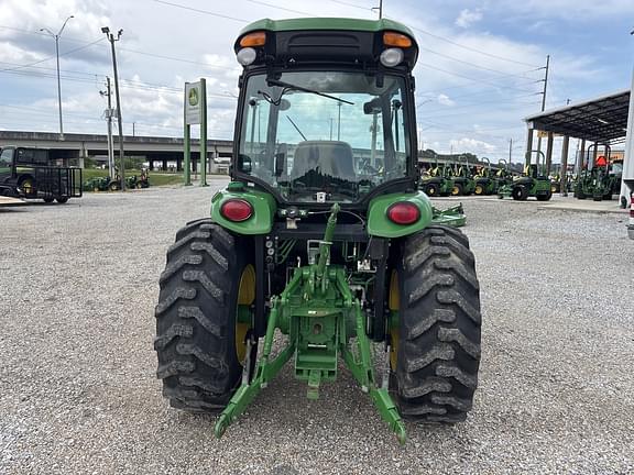 Image of John Deere 4066R equipment image 3