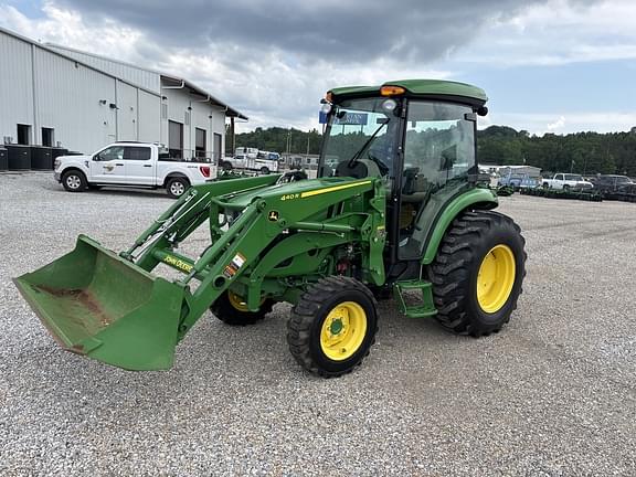 Image of John Deere 4066R equipment image 2