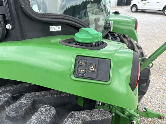 Image of John Deere 4066R equipment image 4