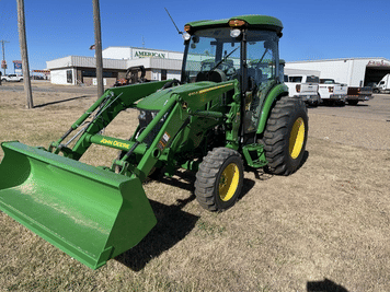 Main image John Deere 4066R