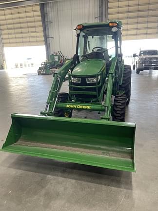 Image of John Deere 4066R equipment image 1