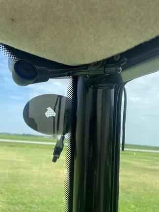 Image of John Deere 4066R equipment image 4