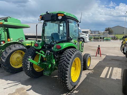 Image of John Deere 4066R equipment image 3