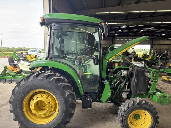 Image of John Deere 4066R equipment image 1