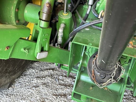 Image of John Deere 4066R equipment image 1
