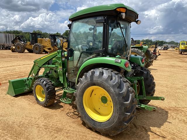 Image of John Deere 4066R equipment image 1