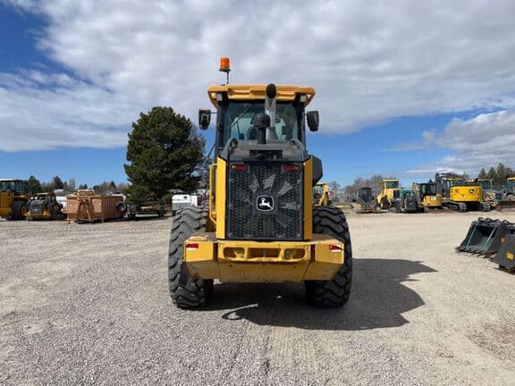 Image of John Deere 444P equipment image 3
