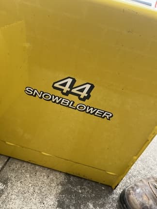 Image of John Deere 44" Snowblower equipment image 3