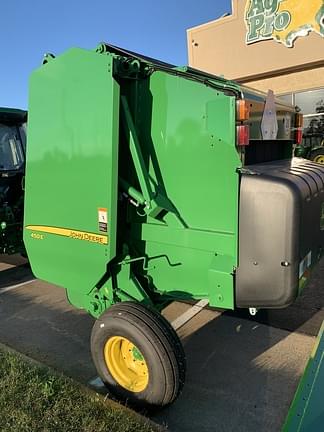 Thumbnail image John Deere 450E 4