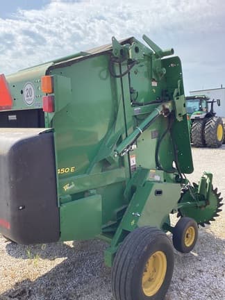 Image of John Deere 450E equipment image 4