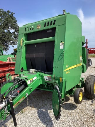 2021 John Deere 450E Equipment Image0