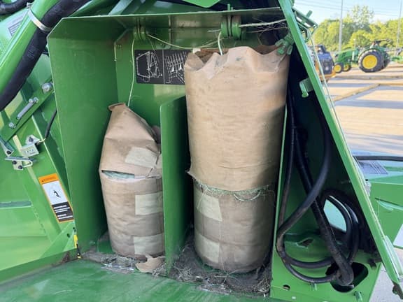 Image of John Deere 450E equipment image 3