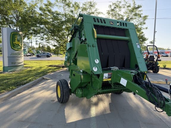 Image of John Deere 450E equipment image 1
