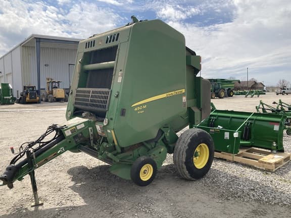 Image of John Deere 450M Silage equipment image 2