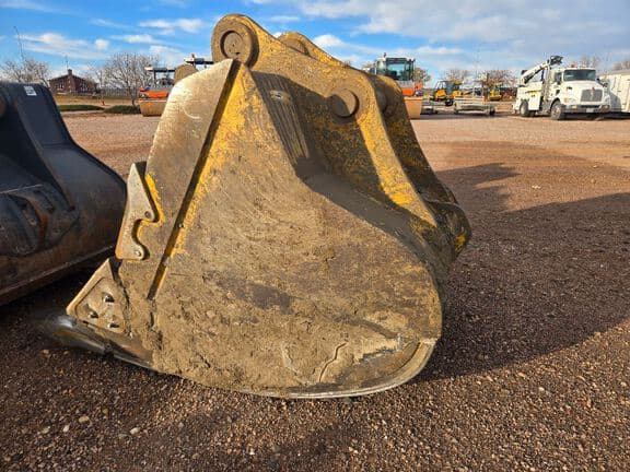 Image of John Deere Excavator Bucket equipment image 1
