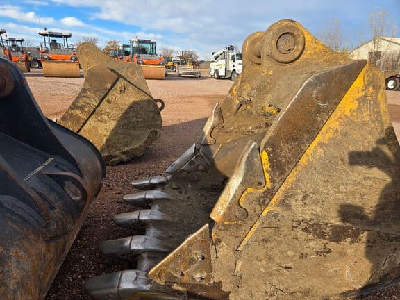 Image of John Deere Excavator Bucket Primary image