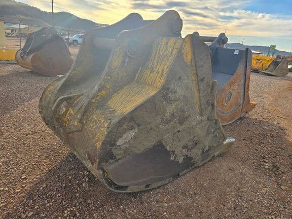Image of John Deere Excavator Bucket equipment image 4