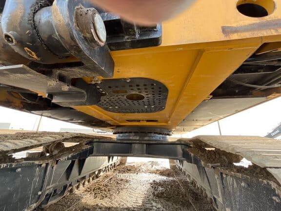 Image of John Deere 470GLC equipment image 4