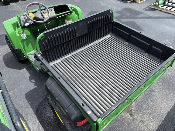 Image of John Deere Gator TS 4x2 equipment image 4